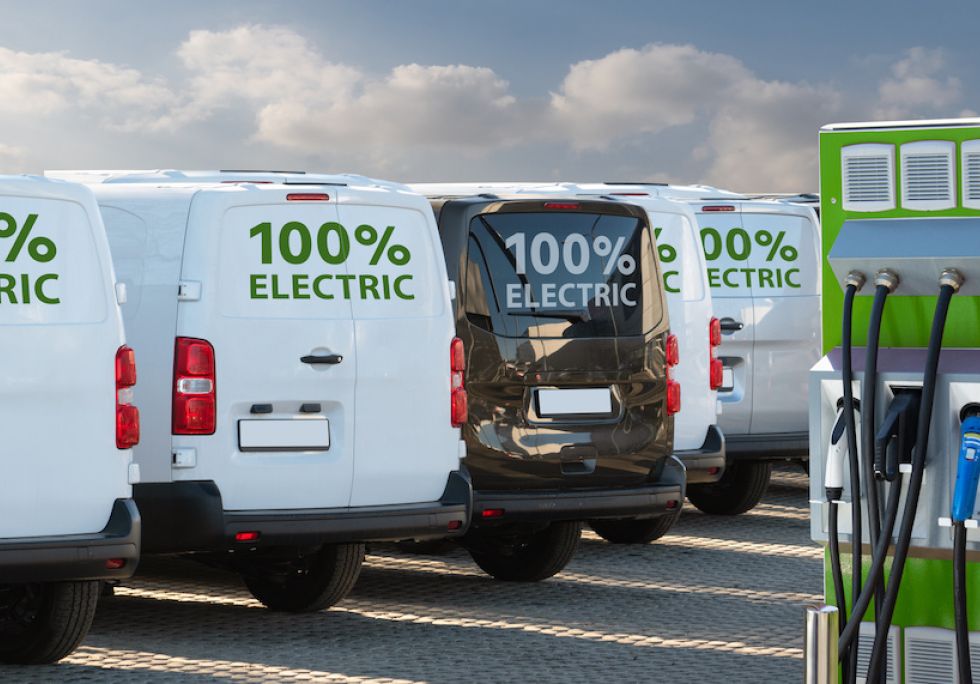 When Should a Small Business in the UK Switch Its Fleet to Fully Electric Vehicles?